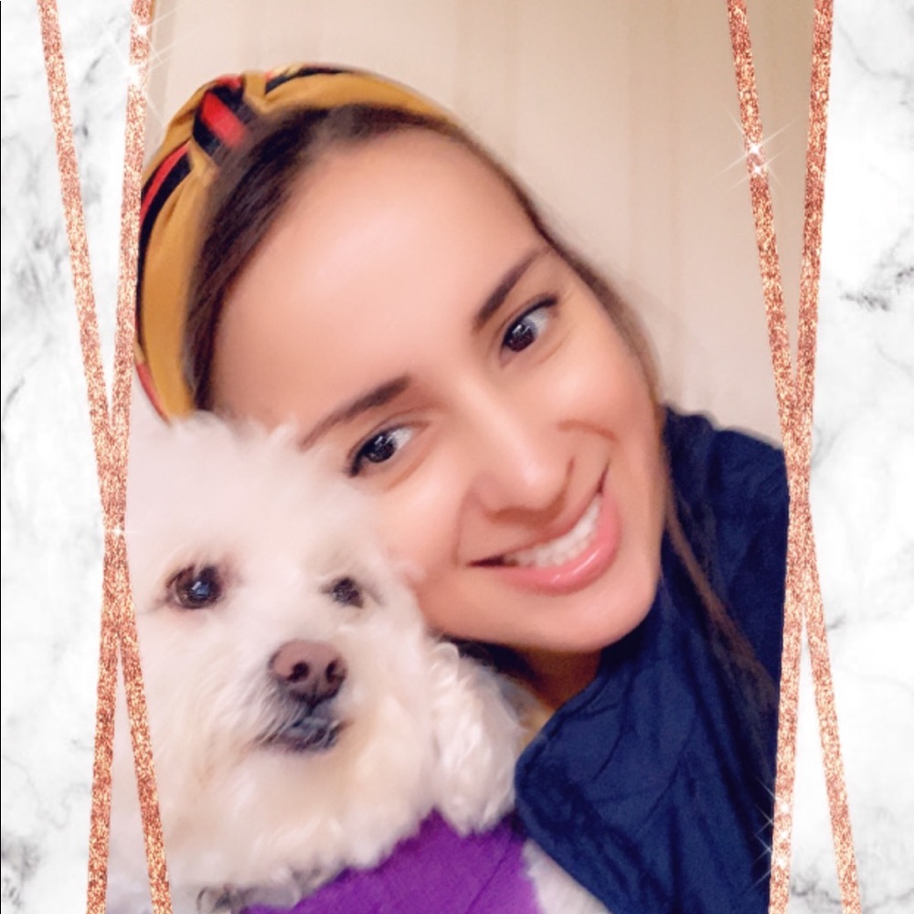 Meet your Posher, Luisa